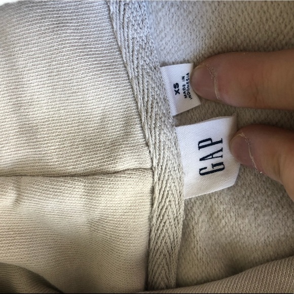 Gap Sweatshirt, Size XS - Picture 2 of 2